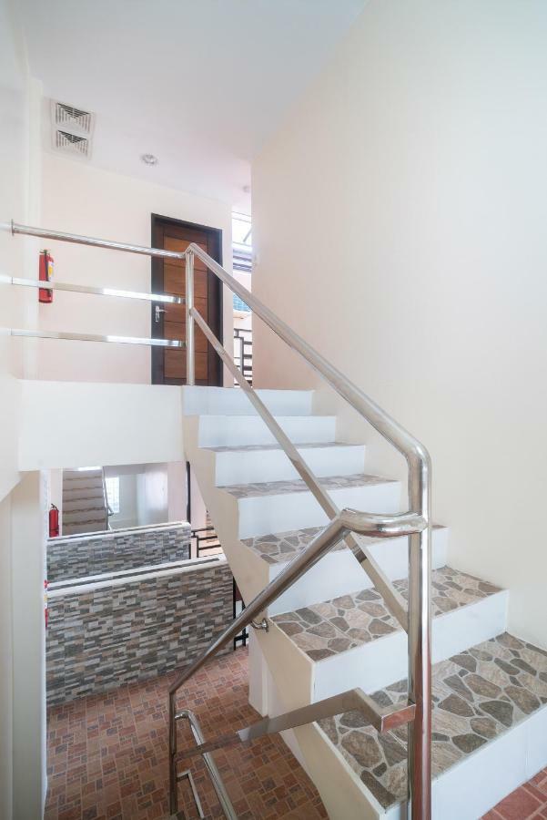 Oyo 199 Solange Apartelle Davao Экстерьер фото