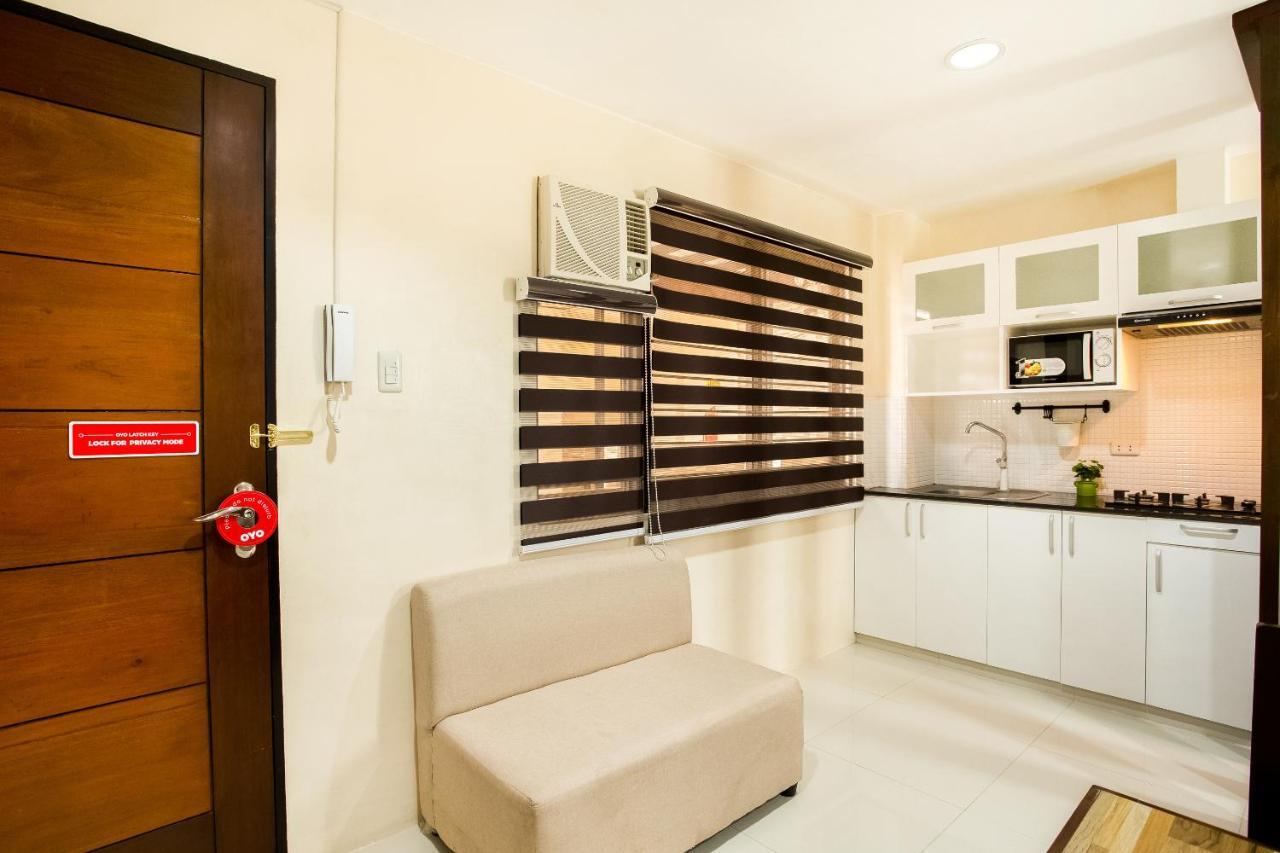 Oyo 199 Solange Apartelle Davao Экстерьер фото