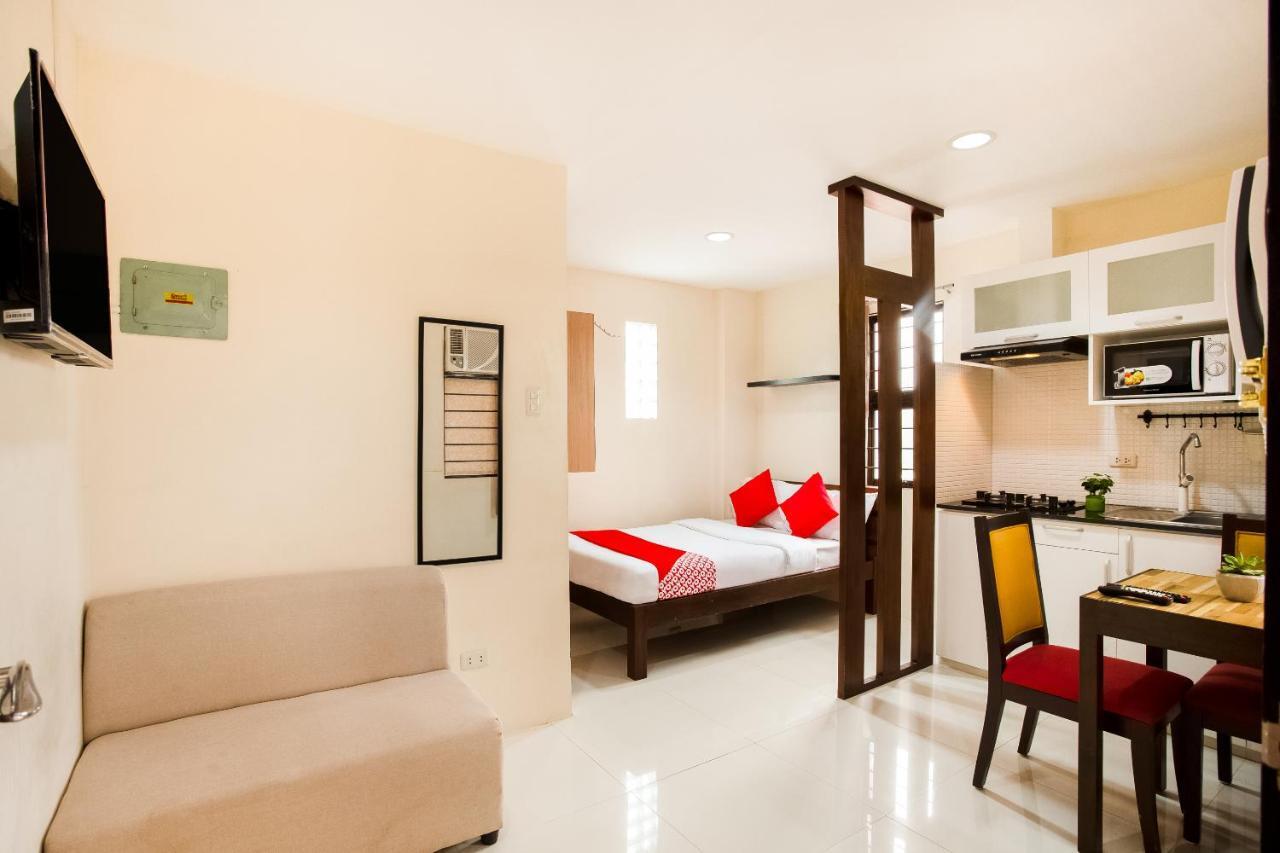 Oyo 199 Solange Apartelle Davao Экстерьер фото